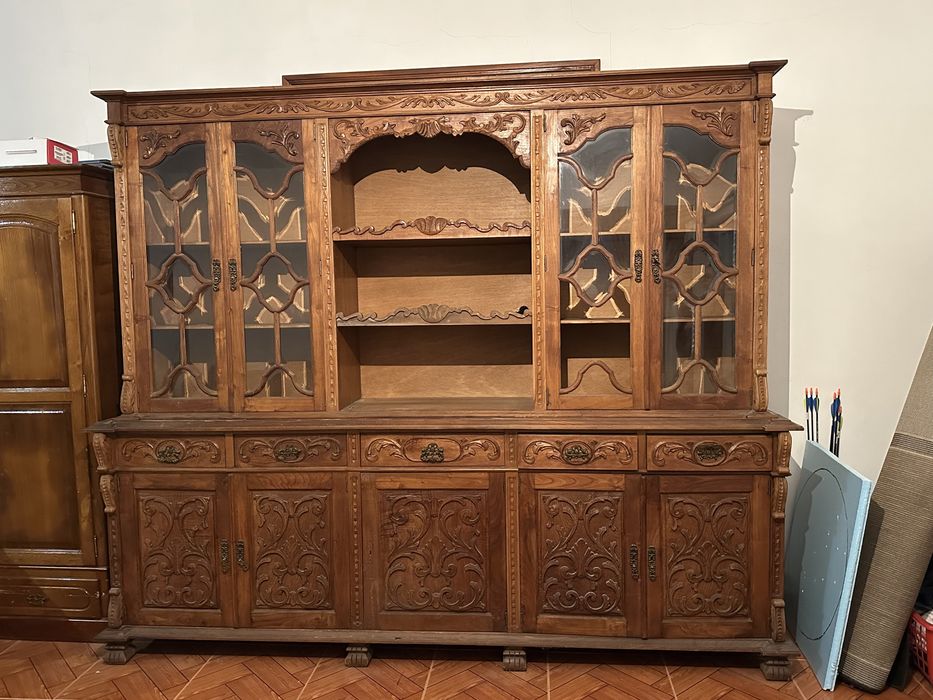 Móvel de sala clássico