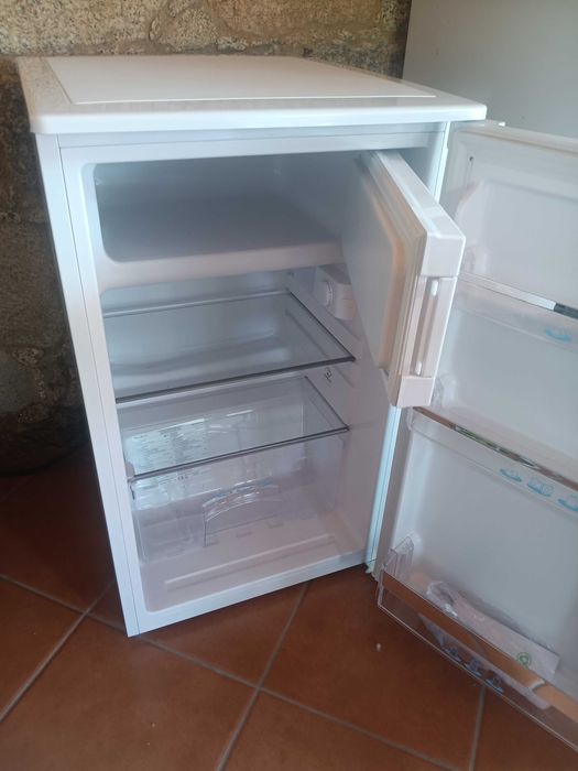 Vendo frigorifico pequeno Moulinex