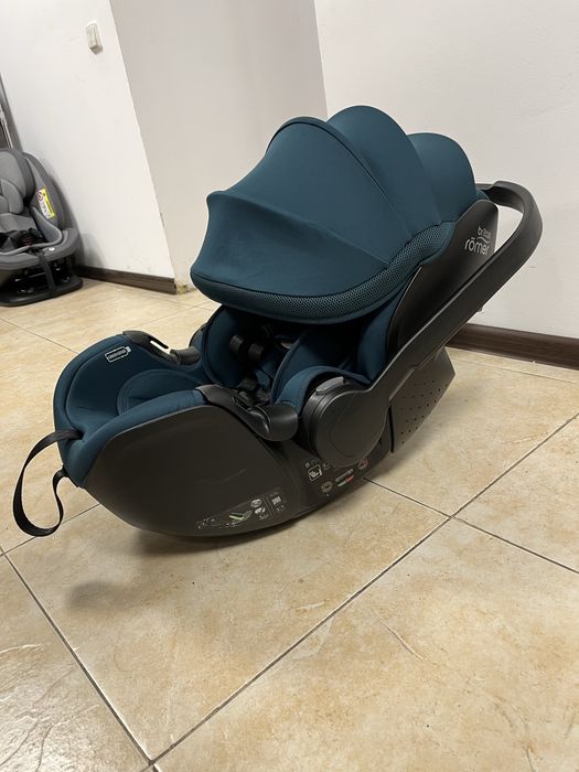 Автокрісло Britax Römer Baby-Safe 5Z Група 0+ (0-13 кг) автолюлька