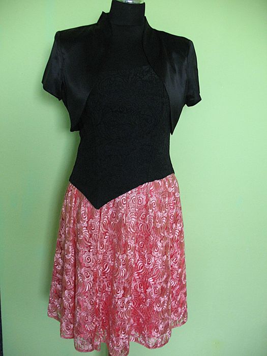 Spódnica - koronka gipiura - 36 S - pas 68 cm