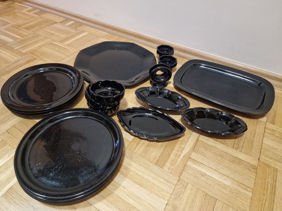 Czarna zastawa stołowa serwis 17el. + gratis
