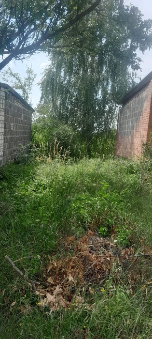 Продам ділянку під гараж