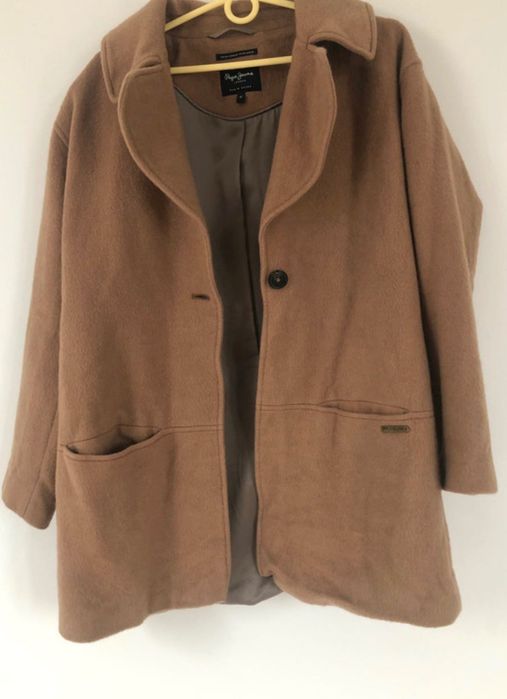 Wełniany płaszcz Pepe Jeans