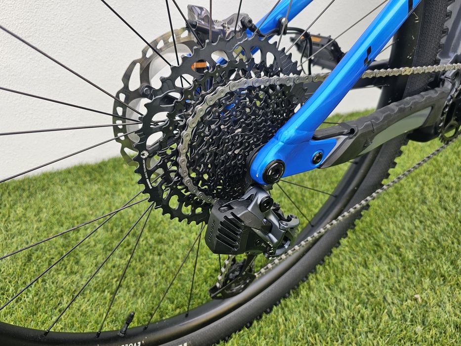 Bicicleta electrica Cube 140 Action Team