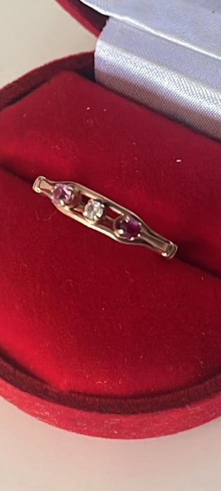 Piękny pierścionek złoty pr.585