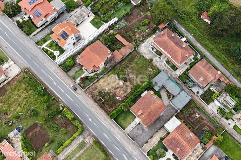 Terreno em Vila Nova de Famalicão com 790m2
