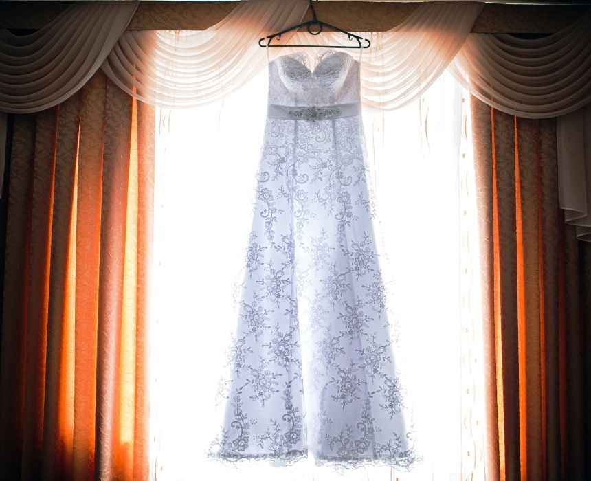 Продам свадебное платье от дизайнера