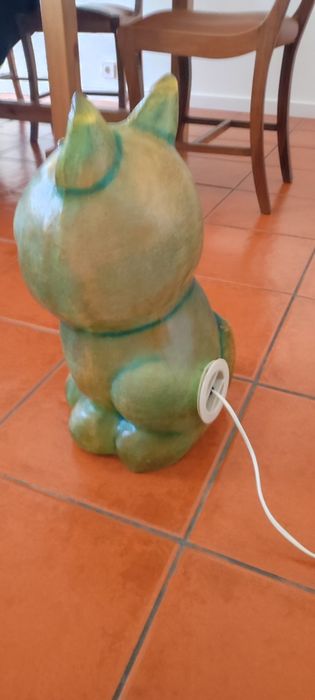 Candeiro em forma de gato