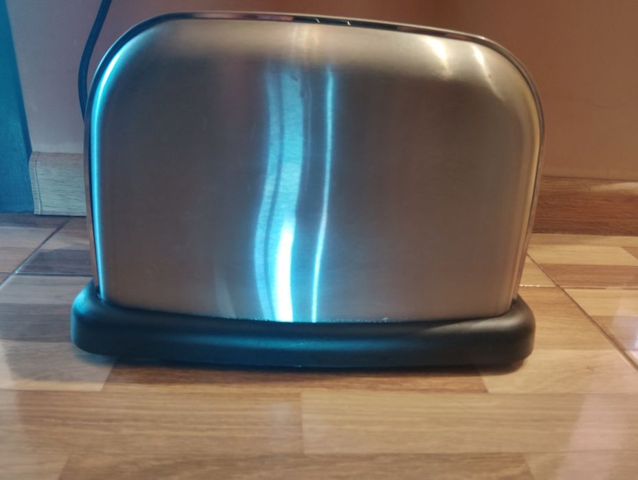 Тостер з нержавійки