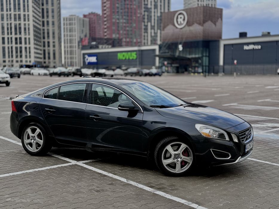Volvo S60 2011 / 2,5T