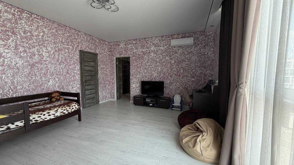 Продаж 2-кімнатної квартири з ремонтом ЖК Grand Village