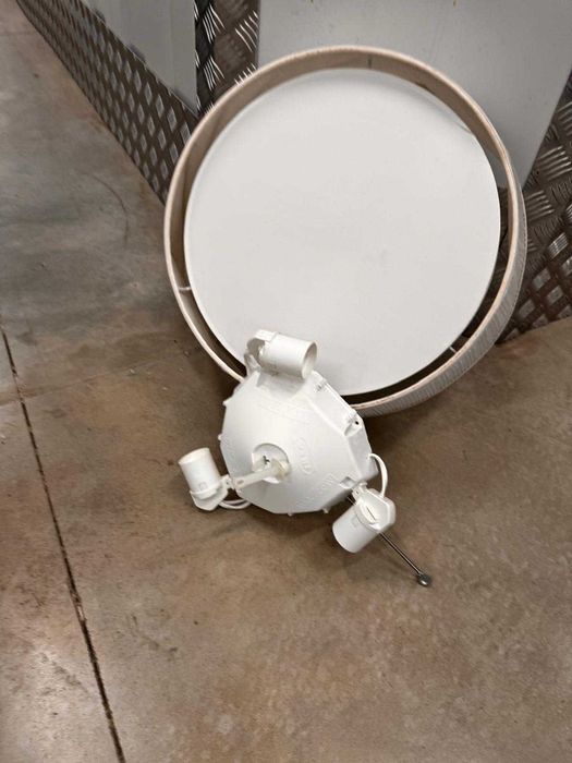 Candeeiro de Teto IKEA Branco – 3 Lâmpadas – Excelente Estado
