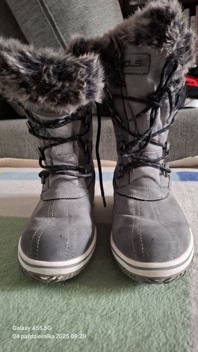 Ocieplane, wodoodporne śniegowce Mols