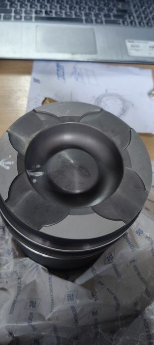 Продам поршня нові торцовані на 3 десятки D2866 LF26-28/32/36/37/41/43