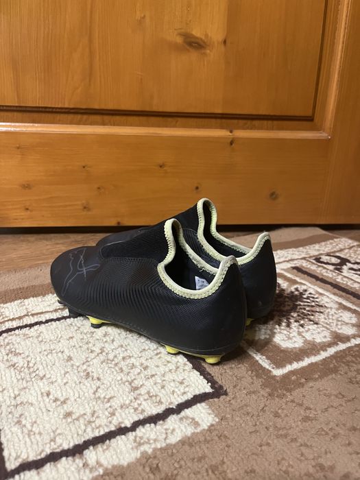 футбольні кросівки пума (оригинал)