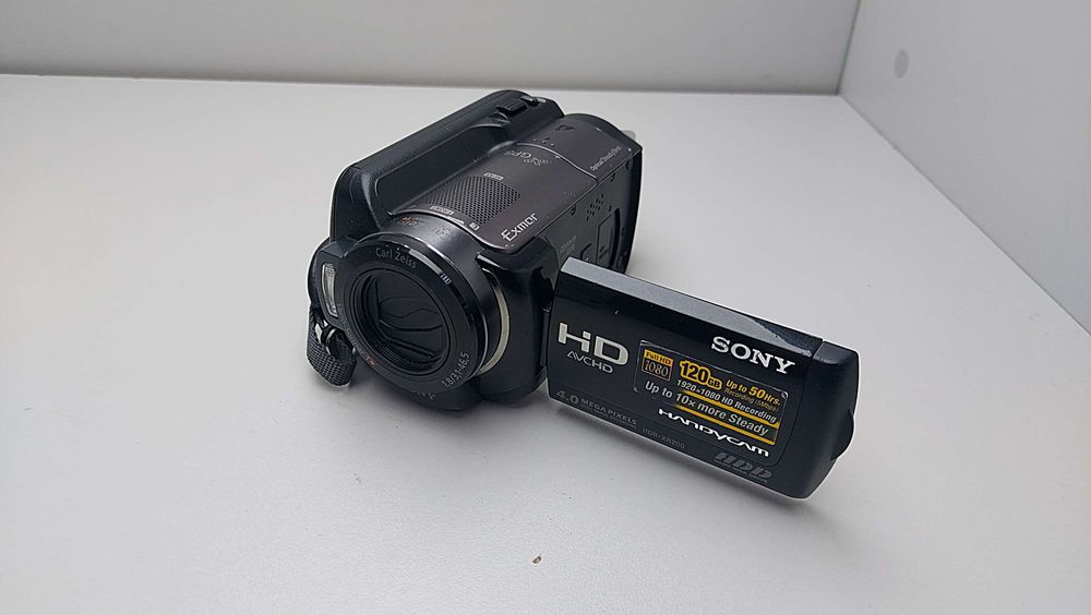 Відеокамера HDR-XR200V