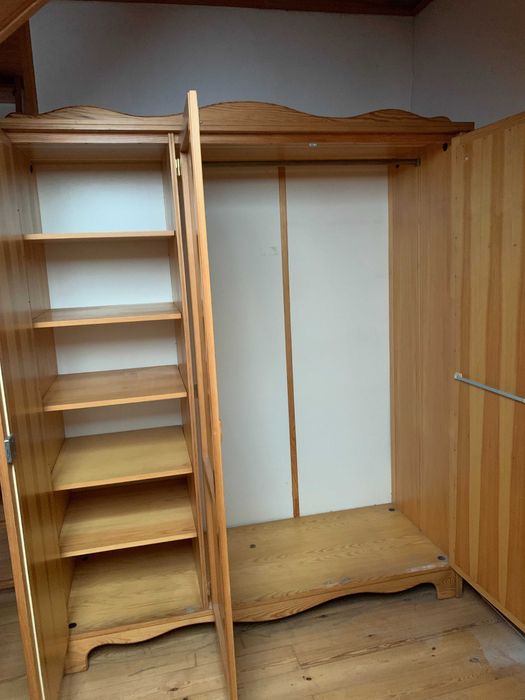 Szafa ubraniowa 3 drzwiowa