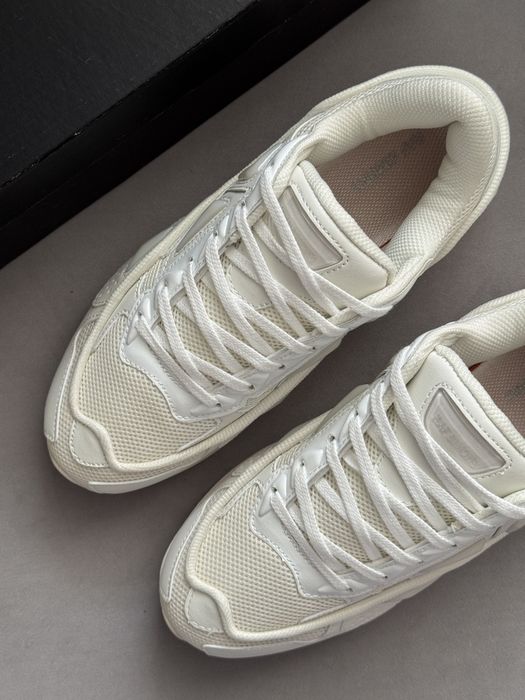 38-45 RAF SIMONS Pharaxus White Beige