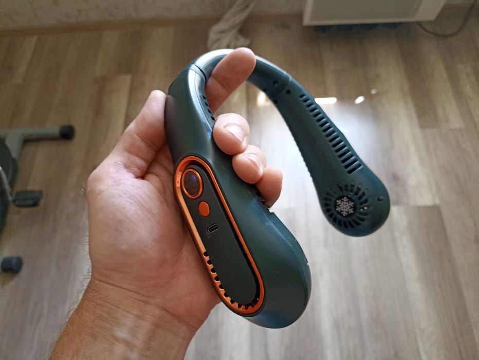 Охолоджувач на шию акумуляторний портативний (шийний вентилятор)