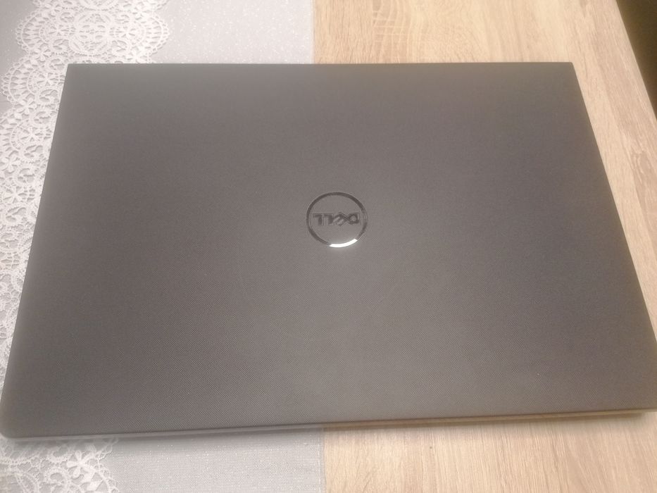 Laptop Dell Inspiron 3567 i3