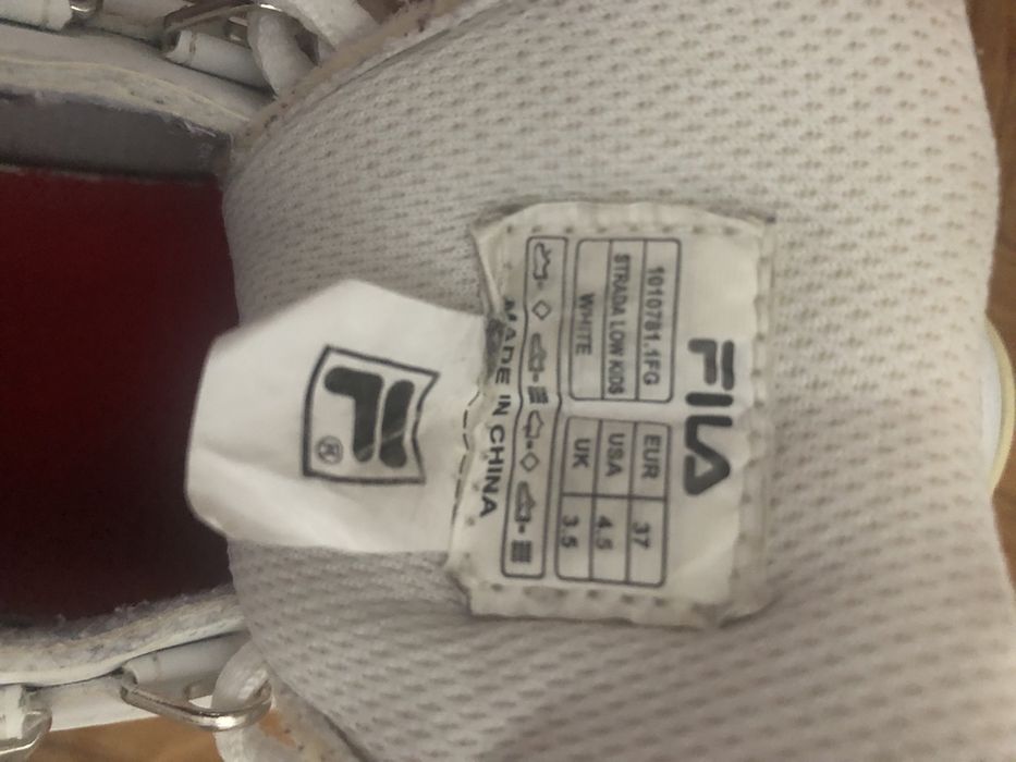 Sapatilhas Fila - Tam 37