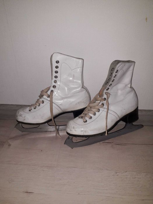 Ковзани дитячі білі радянські
