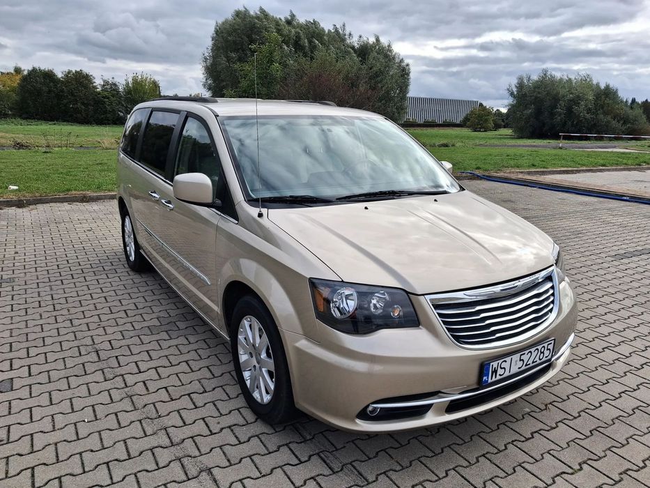Chrysler Town & Country Chrysler Town and Country 2016 rok 3,6 benzyna