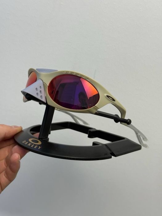 Oakley Plantaries