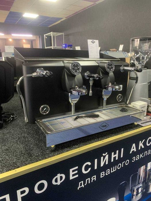 Нова двопостова професійна кавомашина VBM LOLLO Elettronica 2GR Black