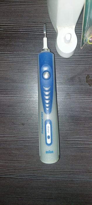 Szczoteczka elektryczna Braun