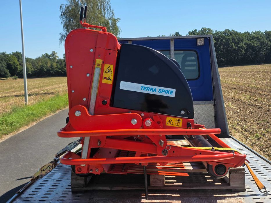 Aerator Wiedenmann Terra Spike G6 160 John Deere PIASKARKA Top dresser RINK Napowietrzanie TURFCO wertykulator TORO piaskowanie SISIS Redexim