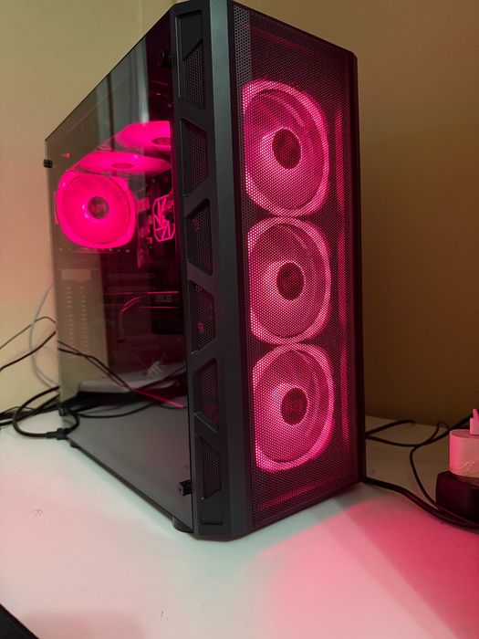 Komputer gamingowy r5 9600x rx 9060xt 32 GB RAM M2 1TB