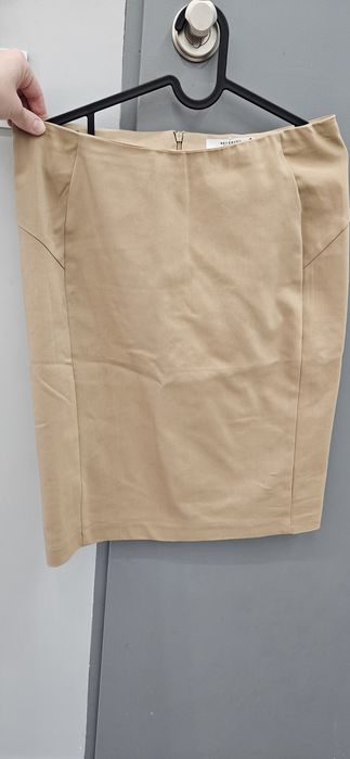 Reserved nowa spódnica ołówkowa bezowa L/XL