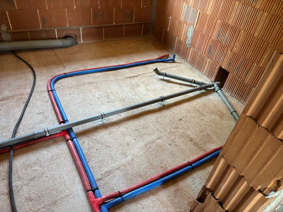 Hydraulika, woda, kanalizacja, podłogówka, pompy ciepła, kotły CO