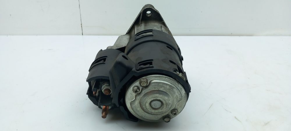 Motor de arranque NISSAN Juke (F15)