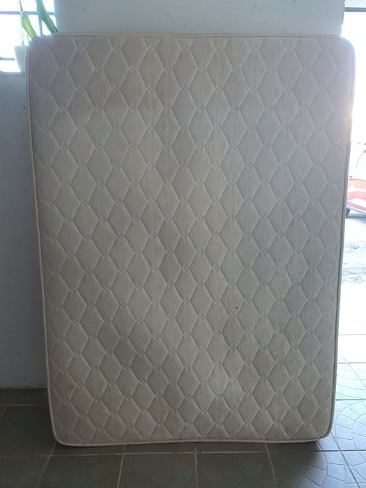 Colchão casal 1,83 x 1,33