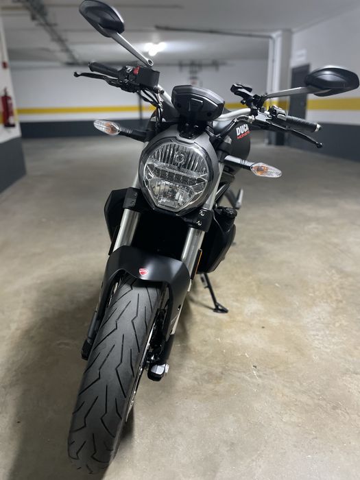Ducati Monster 821 (2019) – Como Nova, Extras  8.400 km