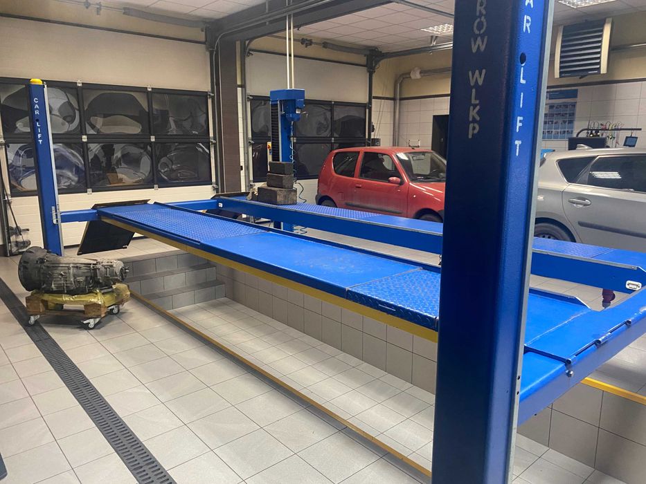 Samochodowy podnośnik diagnostyczny czterokolumnowy