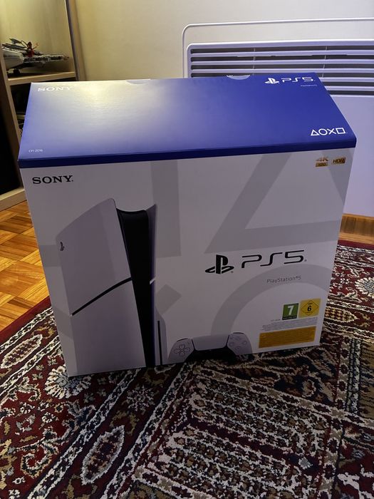 PlayStation 5 Slim 1TB com leitor + 2 comandos + acessórios