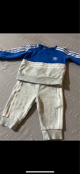 Дитячій Теплий костюм adidas фліс розмір 68-74р