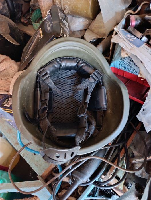 Берци 41розмер тактичні і шлем