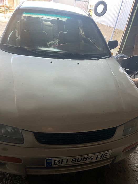 Продам Мазду 323