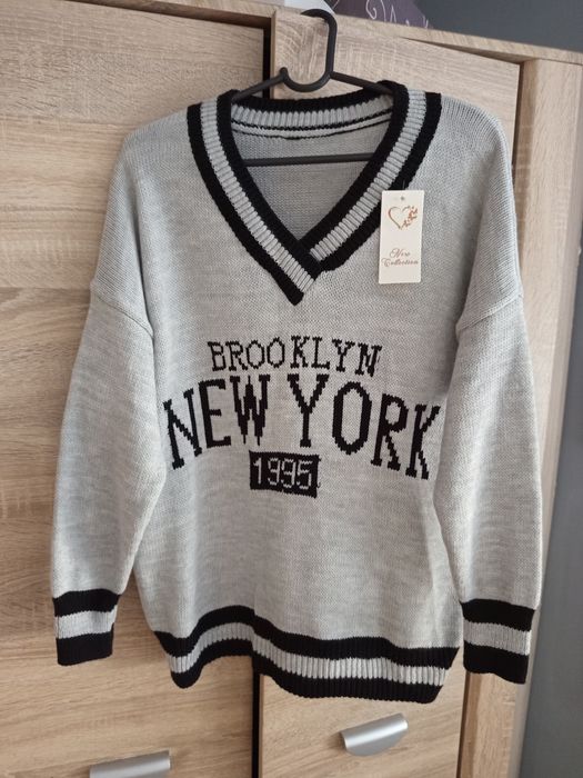 Sweter damski uniwersalny serek