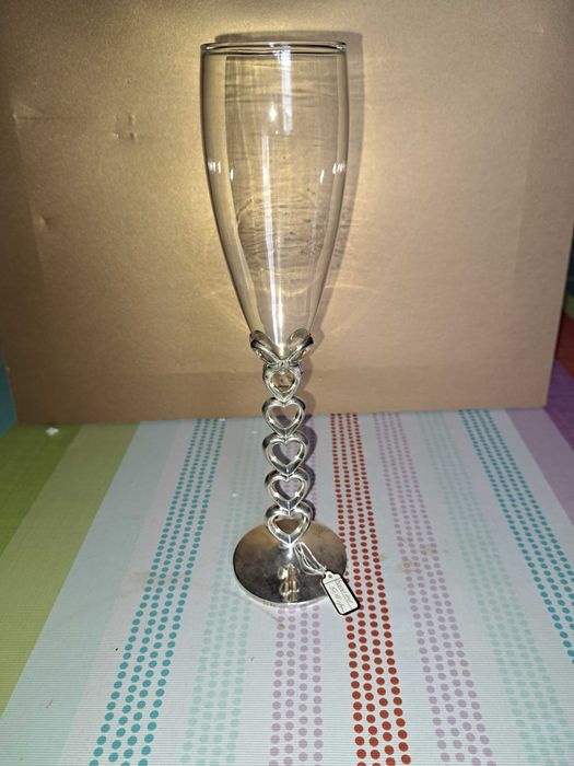 Весільні келихи продам