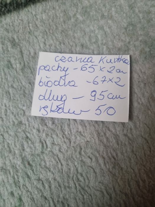 Puchową kurtka damska.