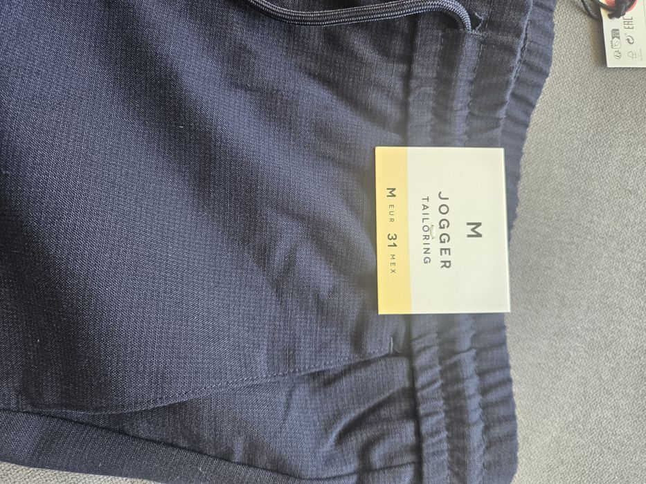 Calça jogger tailoring