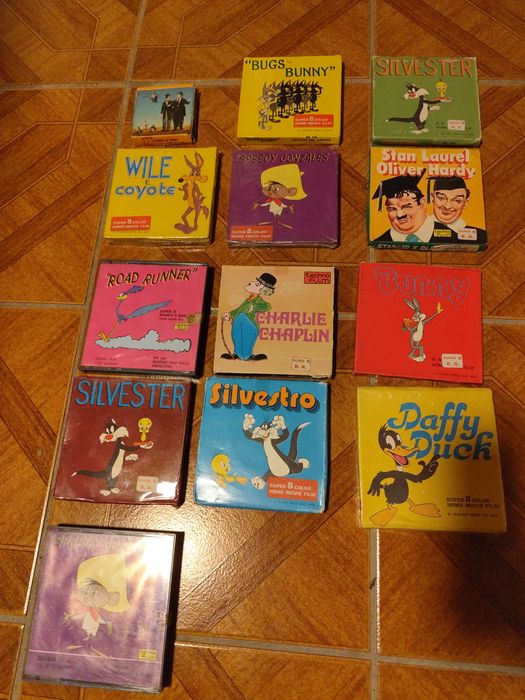 Filmes super 8 originais (Super 8, película, cinema vintage, Looney Tunes, Warner Bros, Charlie Chaplin, Bucha e Estica, Road Runner etc)
