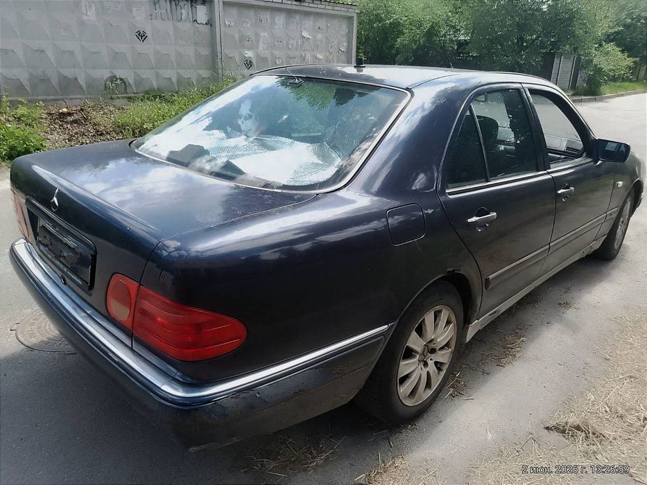 Мерседес 210 E300d