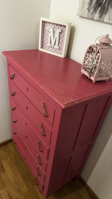 Móvel antigo - madeira maciça em bom estado.