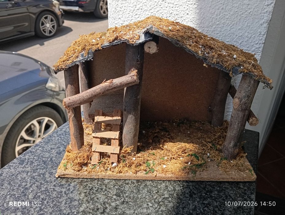 Cabana para presépio madeira